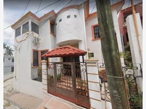 Casa en venta en Lomas de Rosales, Tampico — foto 3 de 5