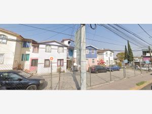 Casa en venta en El Laurel, Coacalco de Berriozábal — foto 2 de 10