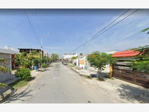 Casa en venta en Barrio de la Industria, Monterrey — foto 3 de 6