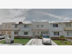 Casa en Santuarios del Cerrito, Corregidora, Querétaro