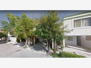 Casa en remate en Las Alamedas, Linares, Nuevo León