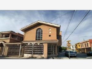 Casa en venta en Valle de San Carlos, San Nicolás de los Garza — foto 2 de 17