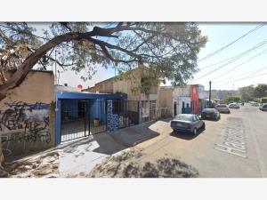 Casa en venta en Balcones de Oblatos, Guadalajara — foto 2 de 12