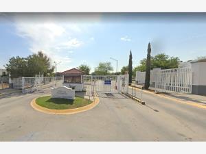 Casa en venta en García Centro, García — foto 2 de 7