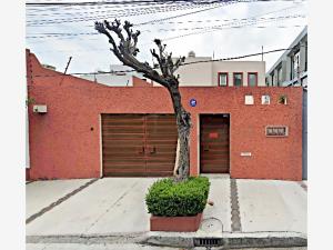 Casa en Claveria, Azcapotzalco, Ciudad de México