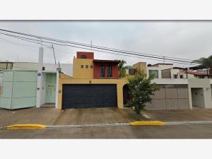 Casa en venta en Lomas de Santa Maria, Morelia — foto 2 de 11