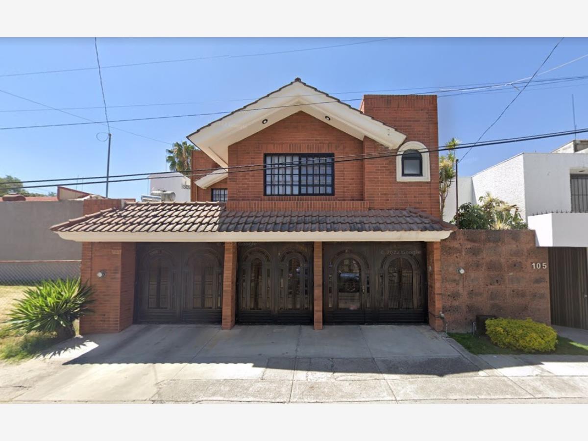Casa en venta en Valle del Campestre, León — foto 1 de 15