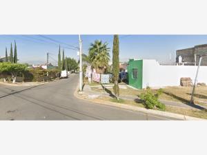 Casa en venta en Hacienda Santa Fe, Tlajomulco de Zúñiga — foto 2 de 7
