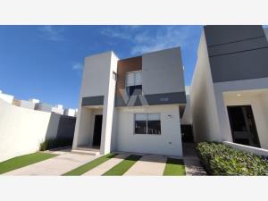 Casa en venta en El Rocal Residencial, Saltillo — foto 2 de 21