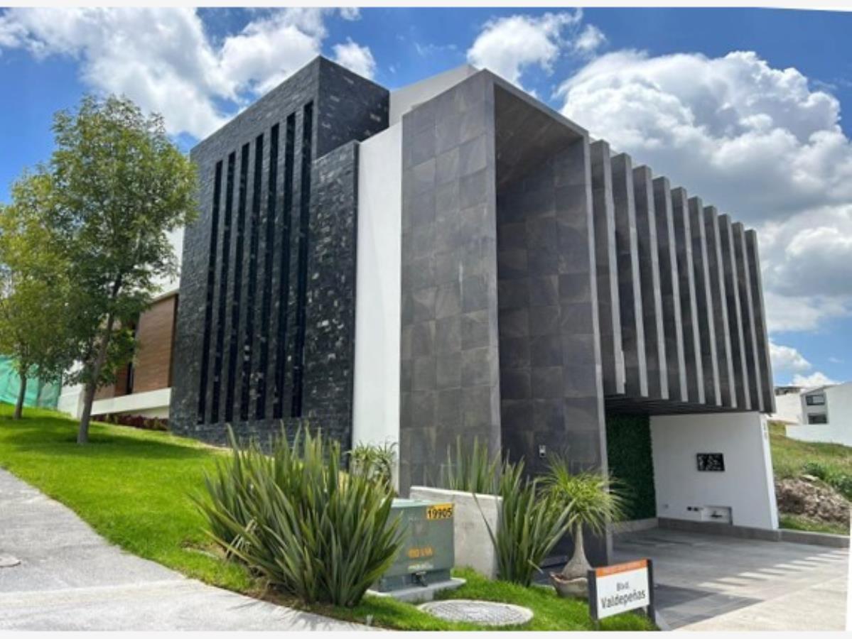 Casa en venta en Lomas de Angelópolis, San Andrés Cholula — foto 1 de 31