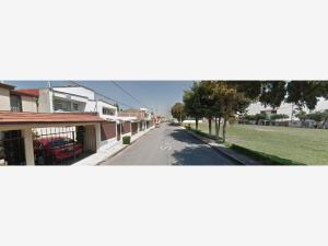 Casa en venta en Dr. Jorge Jiménez Cantú, Metepec — foto 3 de 12