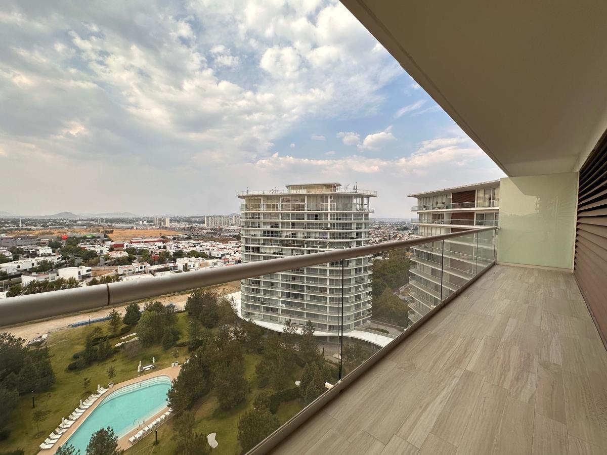 Departamento en venta en Valle Real, Zapopan — foto 1 de 32