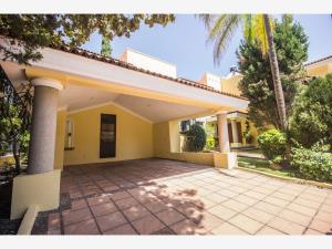 Casa en venta en El Palomar, Tlajomulco de Zúñiga — foto 2 de 44