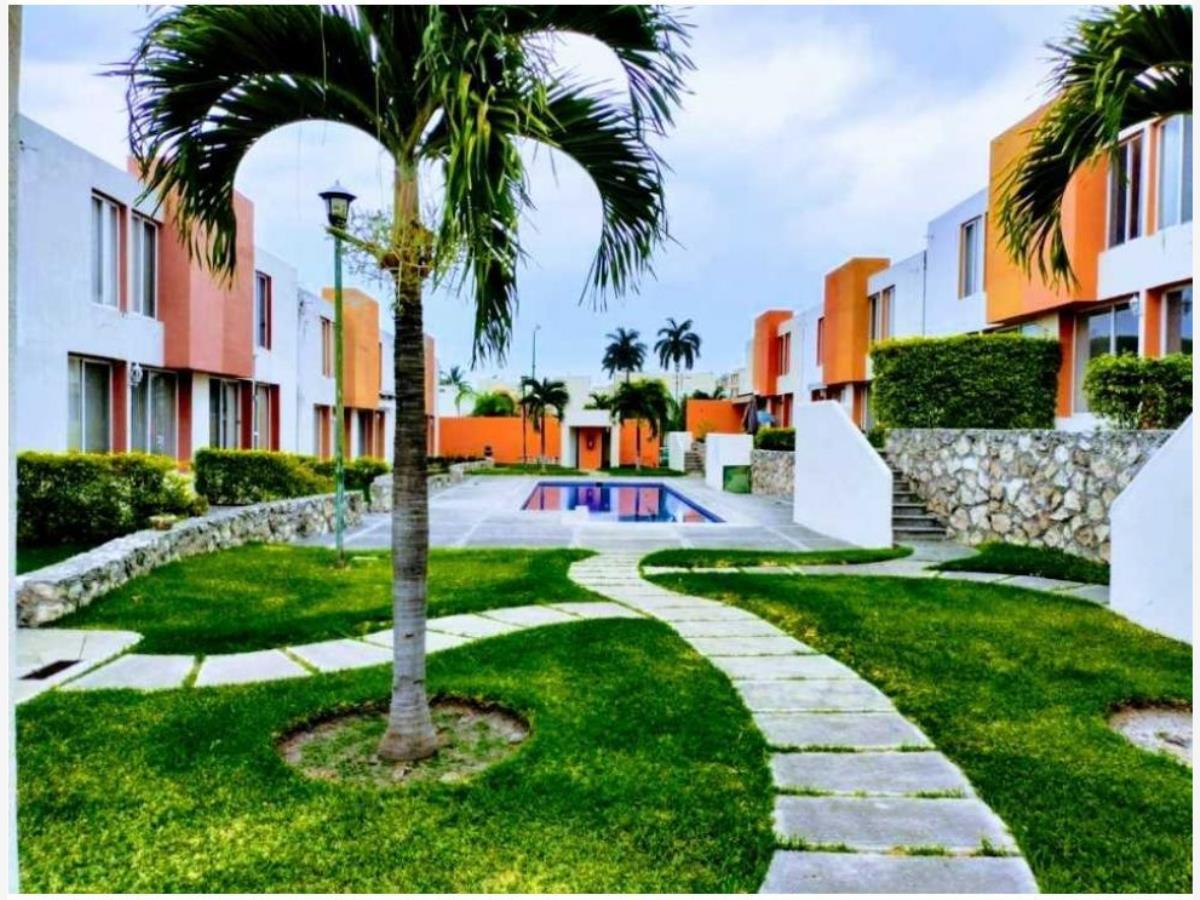 Casa en venta en Jardines de Xochitepec, Xochitepec — foto 1 de 21