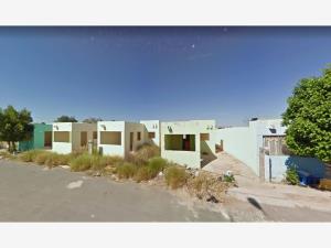 Casa en venta en Villas de San Miguel, Nuevo Laredo — foto 2 de 5
