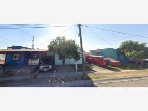 Casa en venta en Hacienda Santa Fe, Tlajomulco de Zúñiga — foto 2 de 7