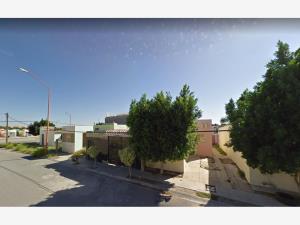 Casa en venta en Villas de San Miguel, Nuevo Laredo — foto 3 de 5