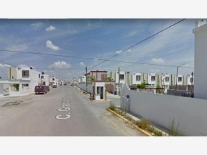 Casa en venta en Villa Florida Sector B, Reynosa — foto 3 de 5