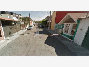 Casa en venta en Valle Residencial los Girasoles, Celaya — foto 3 de 12