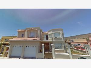 Casa en venta en Valle Dorado, Ensenada — foto 2 de 16