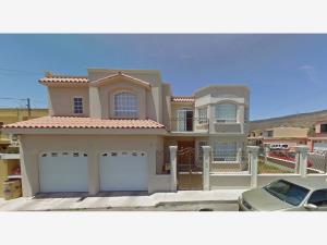 Casa en venta en Valle Dorado, Ensenada — foto 3 de 16