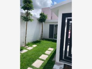 Casa en renta en San Miguel Totocuitlapilco, Metepec — foto 2 de 7