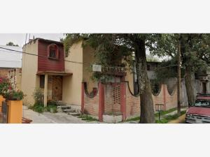 Casa en Las Arboledas, Tlalnepantla de Baz, México