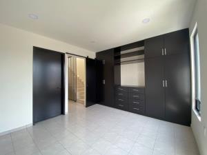 Casa en venta en Arboledas de Loma Bella, Puebla — foto 3 de 18