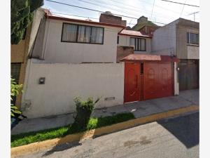 Casa en venta en Unidad Victoria, Toluca — foto 2 de 11
