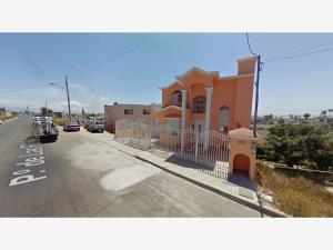 Casa en venta en Valle Dorado, Ensenada — foto 3 de 11