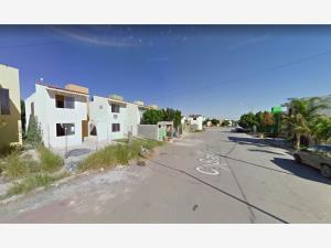 Casa en venta en Villas de San Miguel, Nuevo Laredo — foto 3 de 5