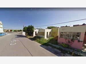 Casa en venta en Villas de San Miguel, Nuevo Laredo — foto 2 de 5