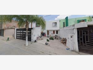 Casa en venta en Lomas de la Piscina, León — foto 2 de 7