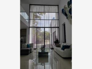 Casa en venta en Las Cañadas (Bosques de San Isidro), Zapopan — foto 3 de 14