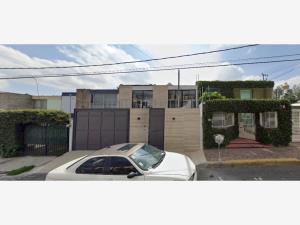 Casa en venta en Boulevares, Naucalpan de Juárez, México Casa en venta en Boulevares, Naucalpan de Juárez, México