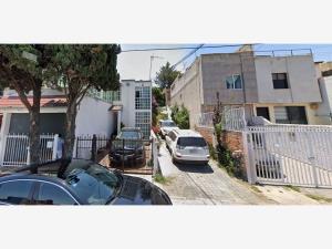 Casa en Lomas Verdes 5a Sección (La Concordia), Naucalpan de Juárez, México