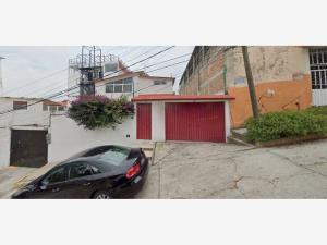 Casa en Santiago Occipaco, Naucalpan de Juárez, México