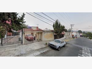 Casa en Jardines de San Mateo, Naucalpan de Juárez, México