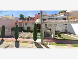 Casa en Jardines de Satelite, Naucalpan de Juárez, México