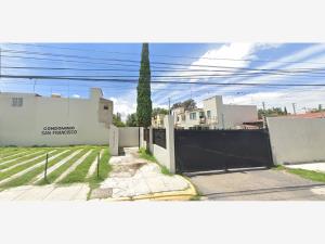Casa en Santa Ana Tepetitlan, Zapopan, Jalisco
