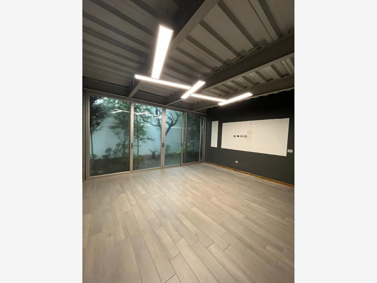 Casa en venta en San Juan de Ocotan, Zapopan — foto 1 de 24
