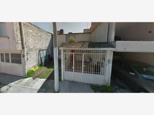 Casa en Residencial Las Palmas, Metepec, México