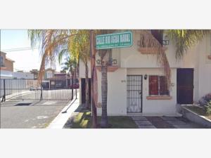 Casa en venta en Paseos de Santiago, Tonalá — foto 2 de 11