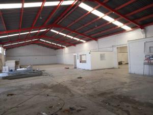 Bodega en renta en Nazario S Ortiz Garza, Saltillo — foto 2 de 12