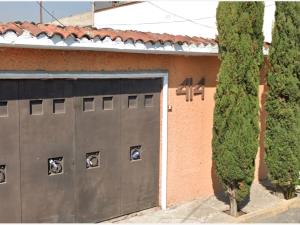 Casa en Villa de las Flores 1a Sección (Unidad Coacalco), Coacalco de Berriozábal, México