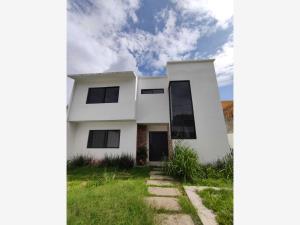 Casa en venta en Oaxtepec Centro, Yautepec — foto 2 de 7