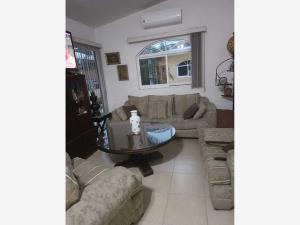 Casa en venta en Las Fincas, Jiutepec — foto 2 de 10