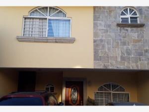 Casa en venta en Jardines Del Valle, Zapopan — foto 2 de 9