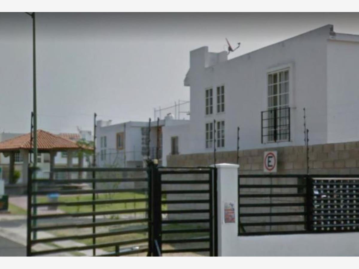 Casa en venta en Los Molinos, Zapopan — foto 1 de 11