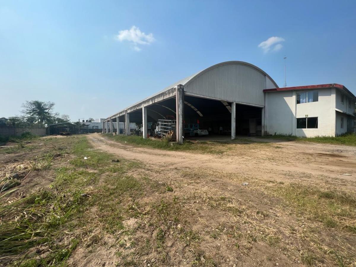 Nave en renta en Anacleto Canabal 3ra. Sección, Centro — foto 1 de 11